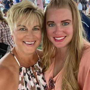 Meet your Posher, Lisa erbe